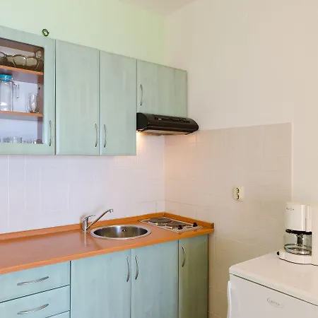 Komfortables Nur 500 Meter Zum Mit Meerblick, Privatem Balkon, Grill Dramalj