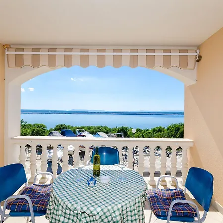 Komfortables Nur 500 Meter Zum Mit Meerblick, Privatem Balkon, Grill Apartmán *